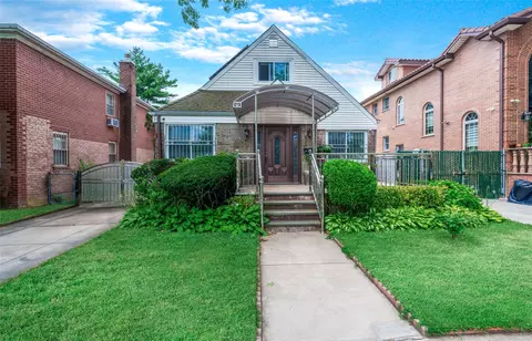 5640 Francis Lewis Blvd, New York, NY 11364