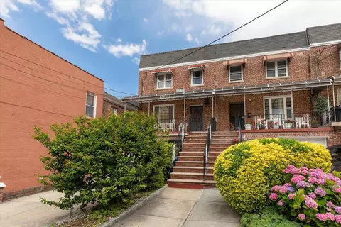 3044 Paulding Ave, New York, NY 10469