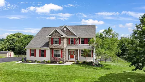 35 Hill View Dr, Florida, NY 10921