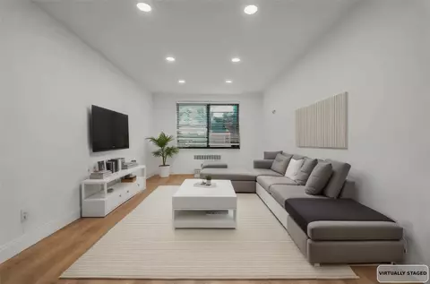 141-15 28th Ave #1E, Flushing, NY 11354