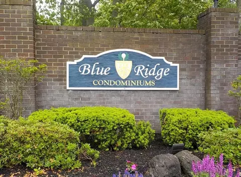 840 Golf Ln, Medford, NY 11763