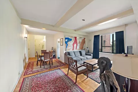 2200 E Tremont Ave #5A, New York, NY 10462