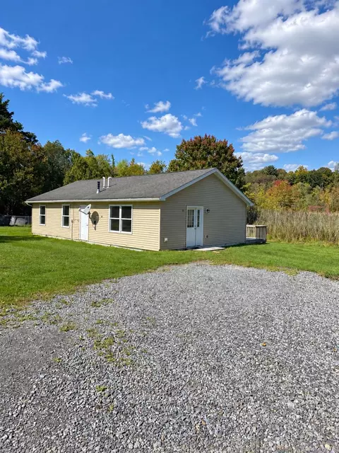 105-107 E Cold Spring Rd, Thompson, NY 12701
