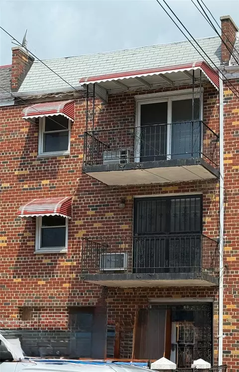 10855 48th Ave, New York, NY 11368