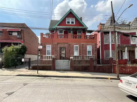 638 E 227th St, New York, NY 10466