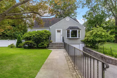 604 Hampshire Rd, Mamaroneck, NY 10543