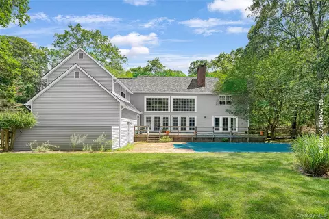2 Old Hollow Ln, East Hampton, NY 11937
