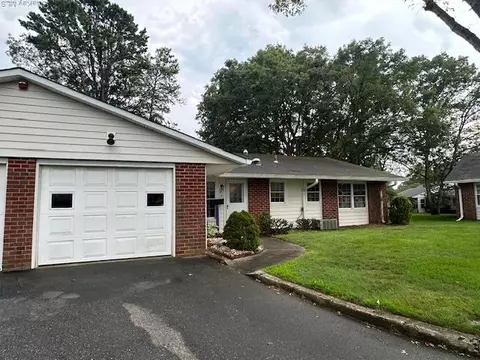 247 Newcastle Ct #A, Ridge, NY 11961