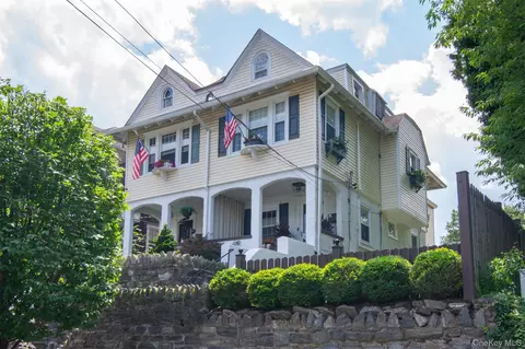 75 Rossmore Ave, Yonkers, NY 10708