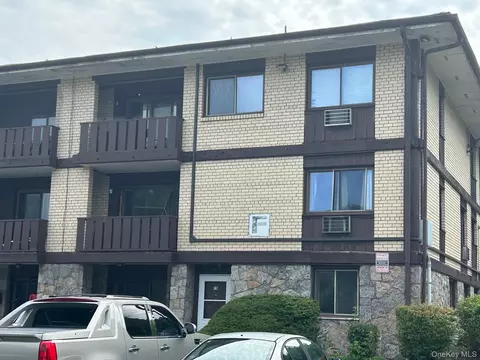 250 N Main St #F33, Ramapo, NY 10977