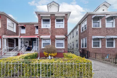 2541 Holland Ave, New York, NY 10467