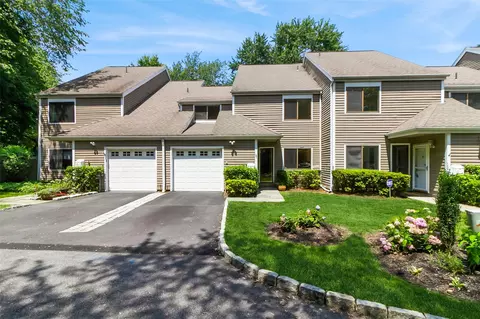 50 Pondview Rd #B, Rye, NY 10580