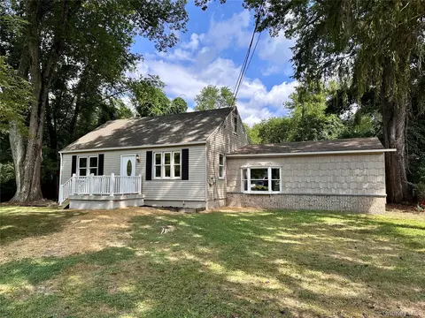 14 Judy Ter, Poughkeepsie, NY 12601