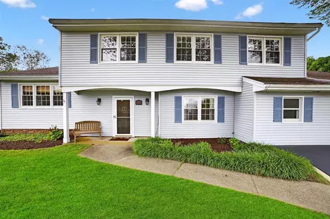 531 Manchester Rd, Yorktown, NY 10598