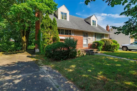 3001 Harvey Ave, Oceanside, NY 11572