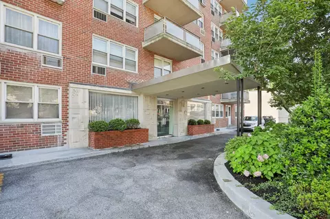 385 Mclean Ave #10B, Yonkers, NY 10705