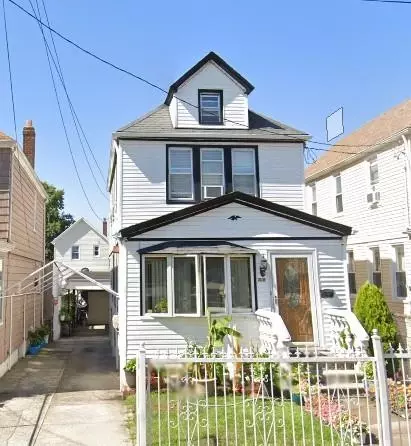89-16 214 St, New York, NY 11427