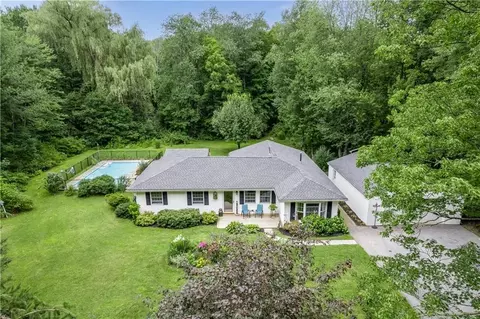 190 Shenandoah Rd, East Fishkill, NY 12533