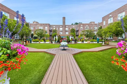 101 Old Mamaroneck Rd #1B2, White Plains, NY 10605