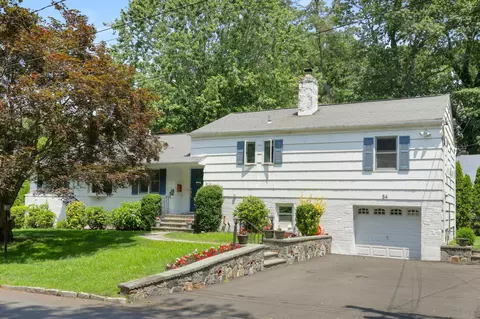 54 Claremont Rd, Scarsdale, NY 10583