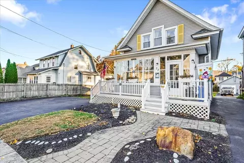 23 Oak St, Newburgh, NY 12550