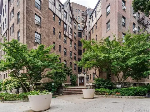 3875 Waldo Ave #2C, New York, NY 10463