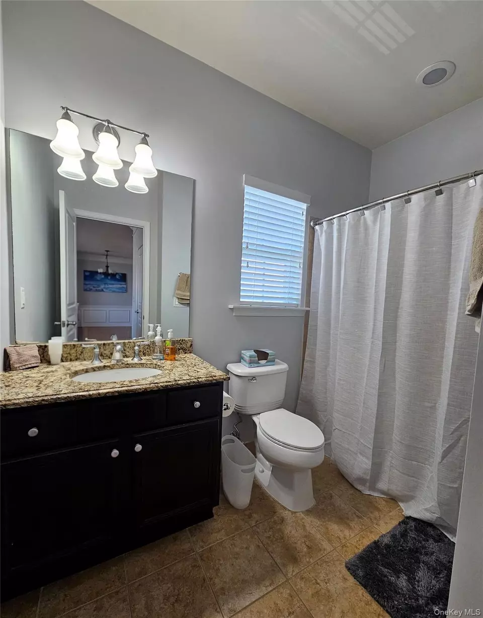 Bath - 124 Wildwood Cir, Holtsville, NY 11742 photo 1 of 4