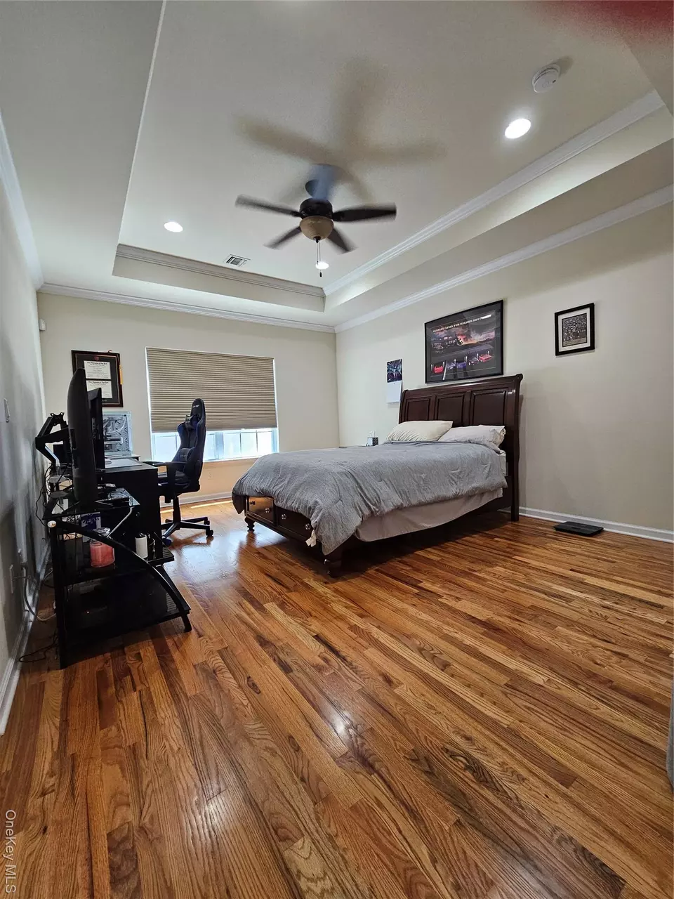 Bedroom - 124 Wildwood Cir, Holtsville, NY 11742 photo 6 of 6