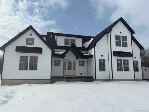 75 Delmar Hill Rd, Wawayanda, NY 10973