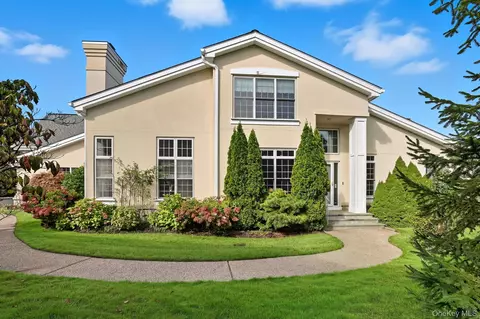 27 Doral Greens Dr E, Rye Brook, NY 10573