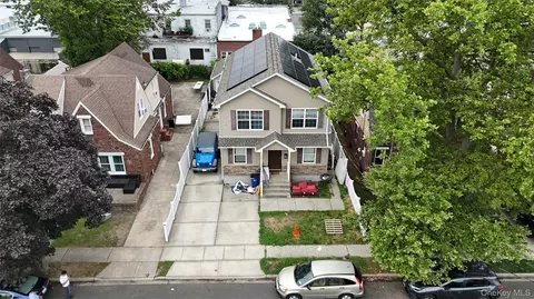 170 Ivy St, West Hempstead, NY 11552