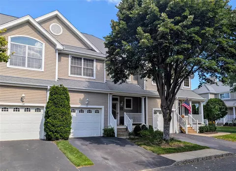 128 Blair Rd #128, Setauket, NY 11733
