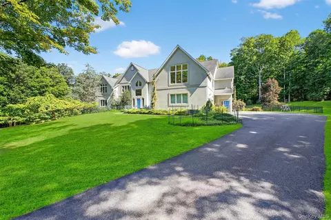 55 Enoch Crosby Rd, Southeast, NY 10509