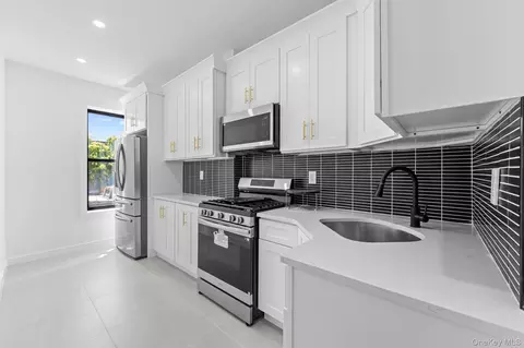346 Van Siclen Ave, Brooklyn, NY 11207