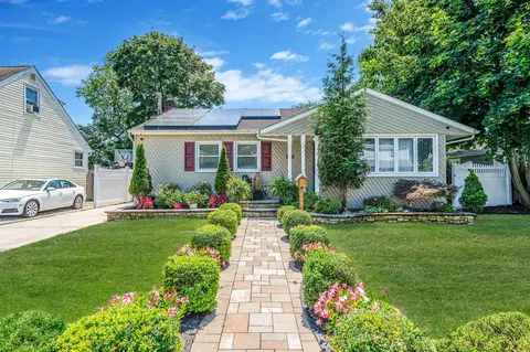 54 Gormley Ave, Roosevelt, NY 11575