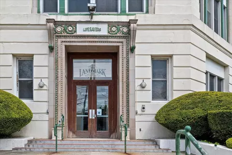 1 Landmark Sq #613, Port Chester, NY 10573