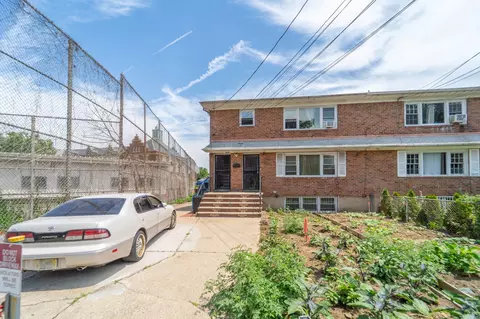 107-01 Monterey St, New York, NY 11429