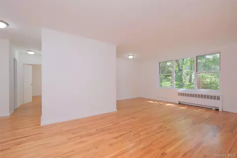 3201 Grand Concourse #4-A, New York, NY 10468