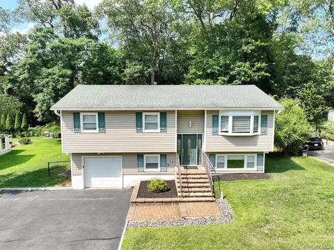 12 Sagamore Ave, Ramapo, NY 10901