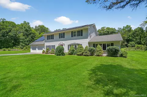 94 Lincolndale, New Windsor, NY 10992