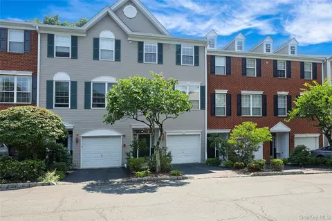 149 Meadow Ln, Clarkstown, NY 10954