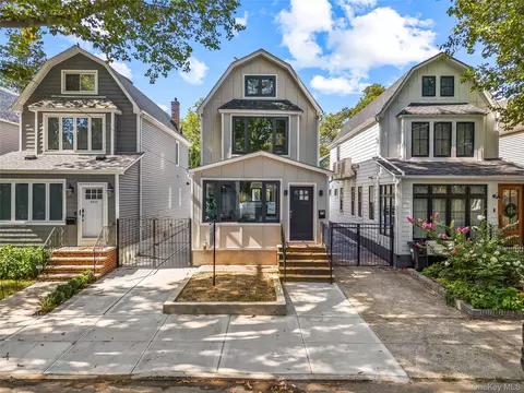 68-40 Manse St, New York, NY 11375