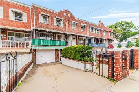 3343 Tiemann Ave, New York, NY 10469