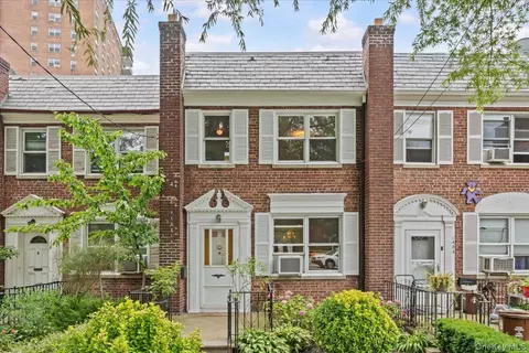 140 Van Cortlandt Park S, New York, NY 10463