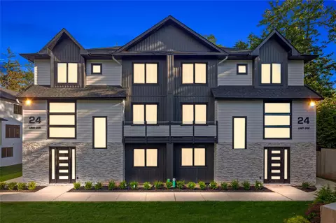 24 Suffern Pl #202, Ramapo, NY 10952