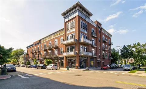 249 Main St #402, Beacon, NY 12508