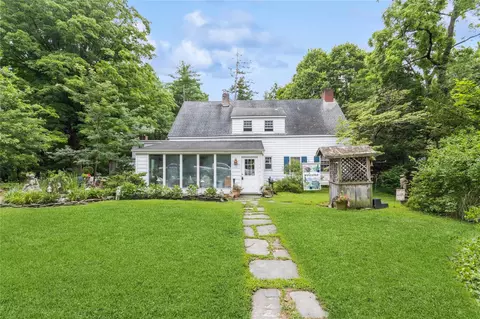 93 Widmer Rd, Wappinger, NY 12590