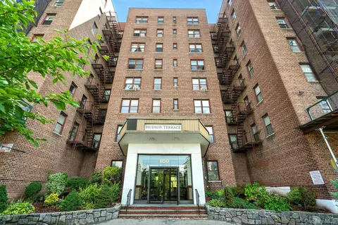 650 Warburton Ave #6M, Yonkers, NY 10701