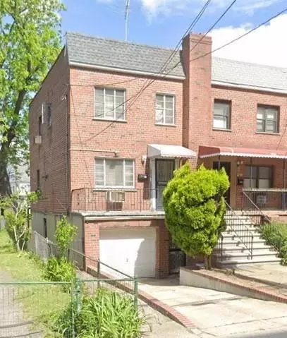 4749 Richardson Ave, New York, NY 10470