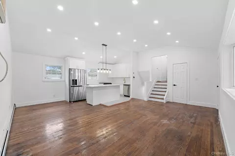 104 Essex St, West Babylon, NY 11704